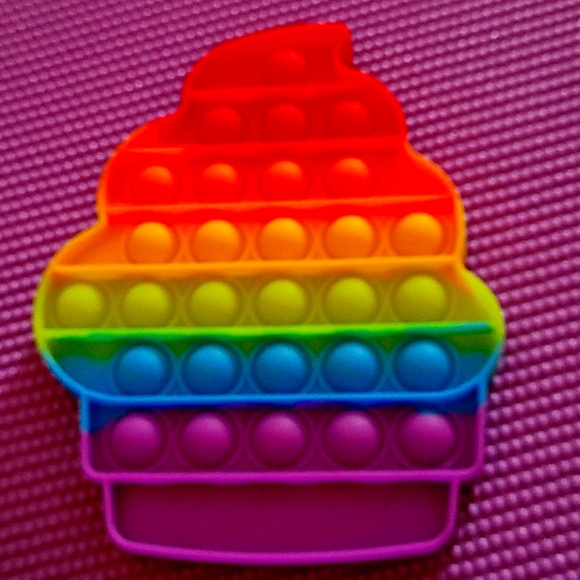 Pop-it and pop-it fidget spinner - Picture 3 of 3